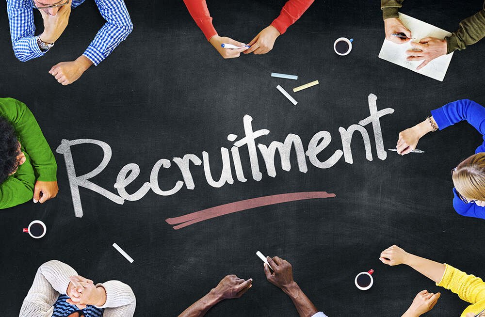 Becoming a Recruitment Pro: Essential Skills and Techniques Fashion